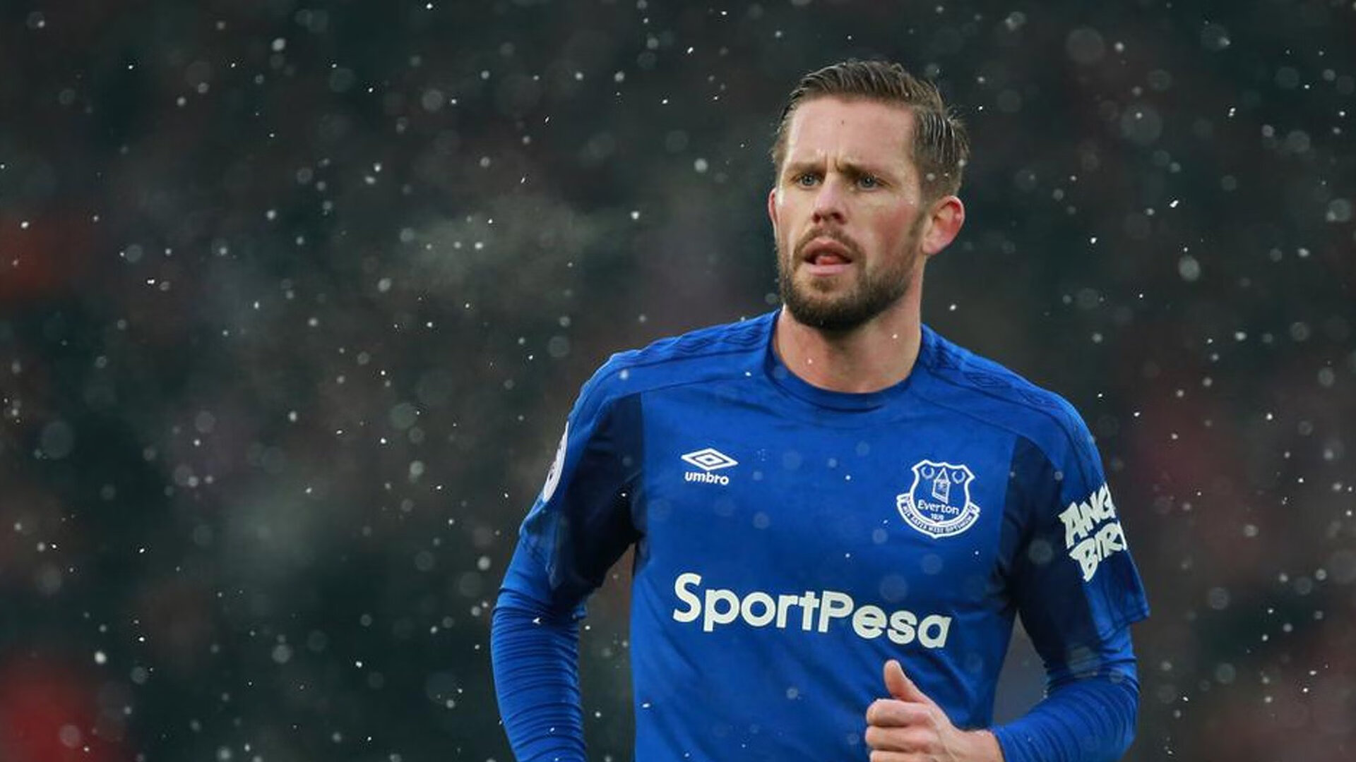 克莱尔·柯尔赞赛后感谢团队支持,克莱尔资料